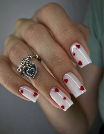 Наращивание/коррекция ногтей